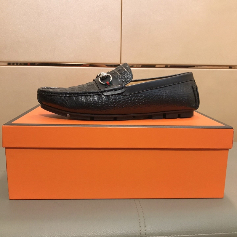 G*u*i leather shoes
